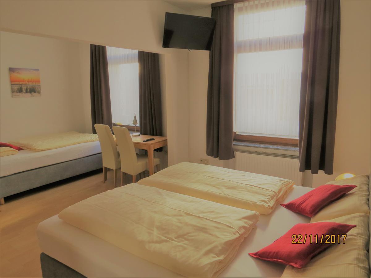 Hotel Saarblick Mettlach Exterior photo